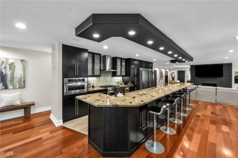 11860 Ridgecliff Circle Strongsville OH 44136