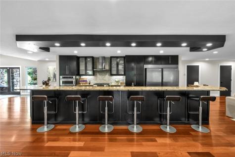 11860 Ridgecliff Circle Strongsville OH 44136