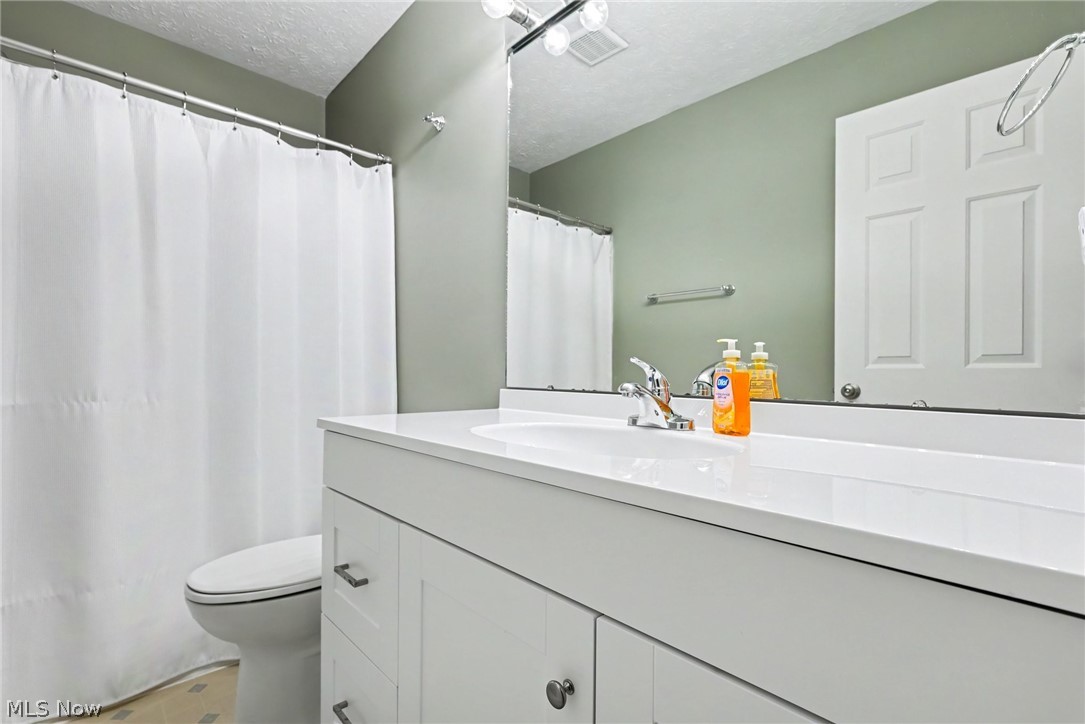 115 Pine Hollow Circle Chardon OH 44024