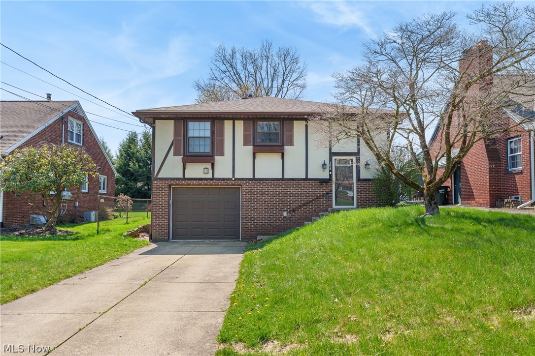 208 Bonnett Street SW North Canton OH 44720