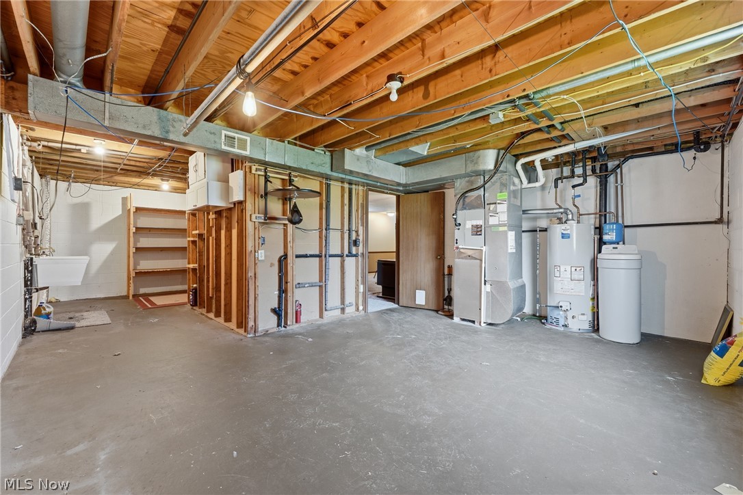 208 Bonnett Street SW North Canton OH 44720