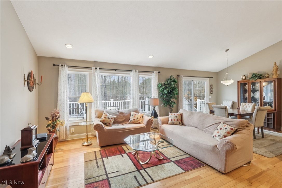 102 Hidden Glen Trail Chardon OH 44024