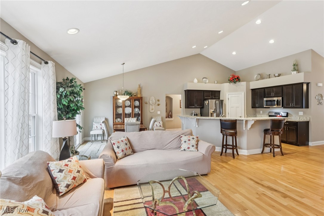 102 Hidden Glen Trail Chardon OH 44024