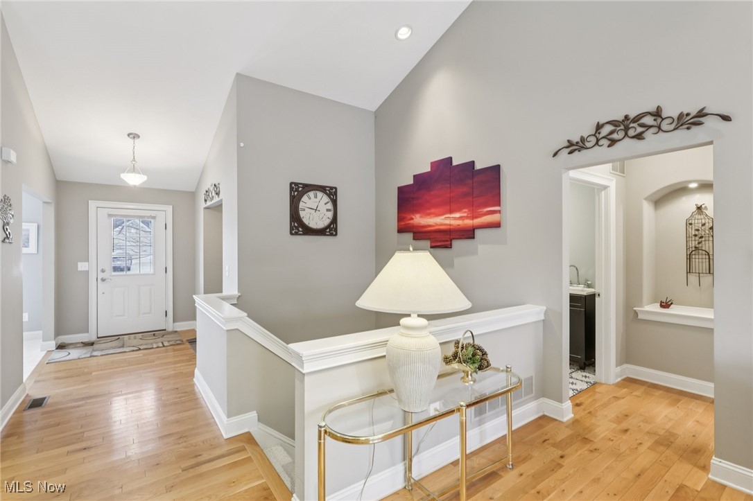 102 Hidden Glen Trail Chardon OH 44024