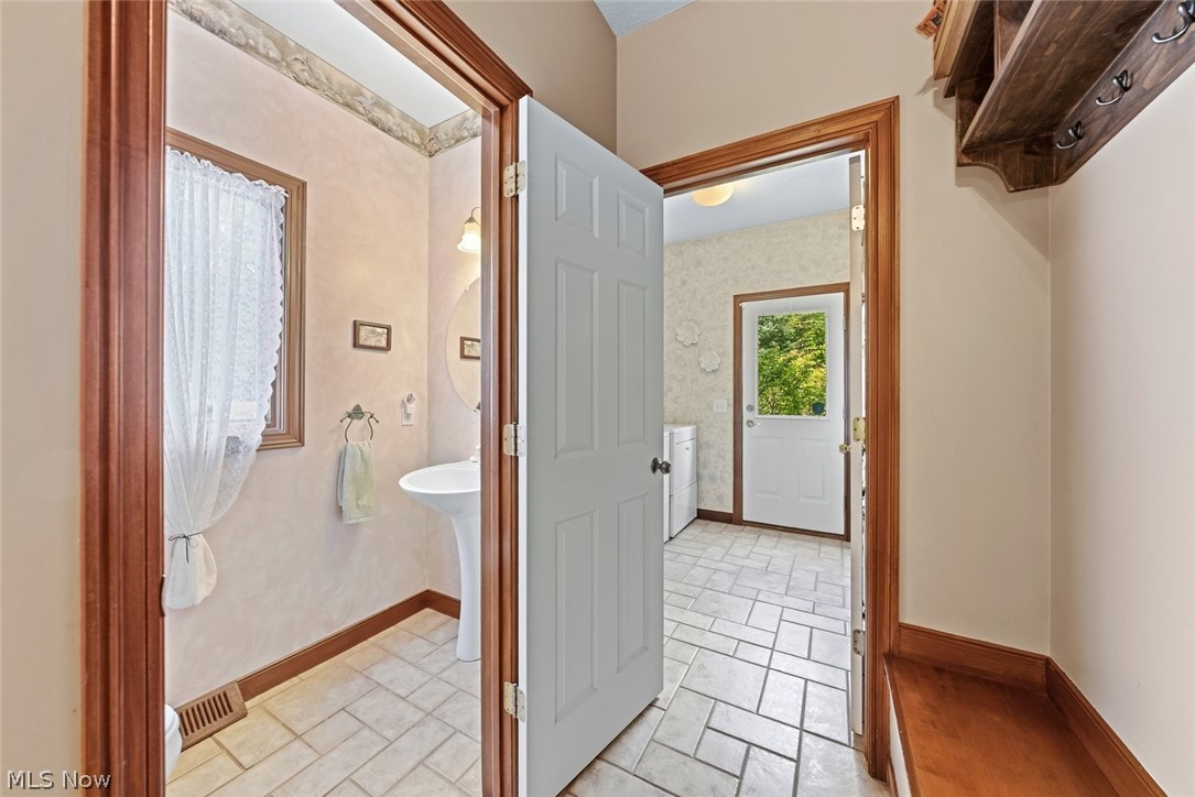 16680 Anne Lane Auburn OH 44023