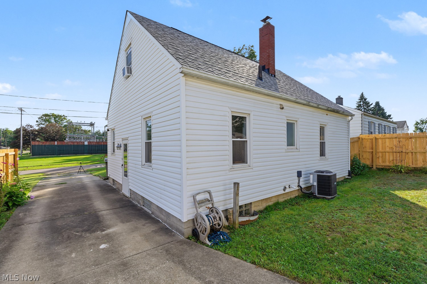 1505 Simcoe Avenue Akron OH 44305