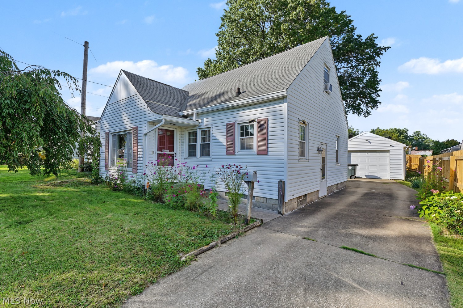 1505 Simcoe Avenue Akron OH 44305