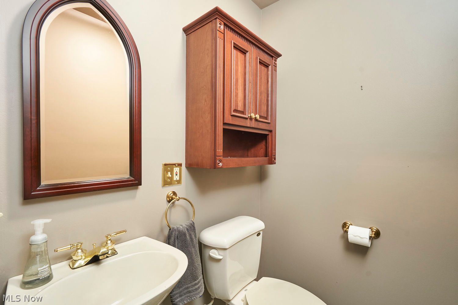 4755 Heather Hills Road Akron OH 44333