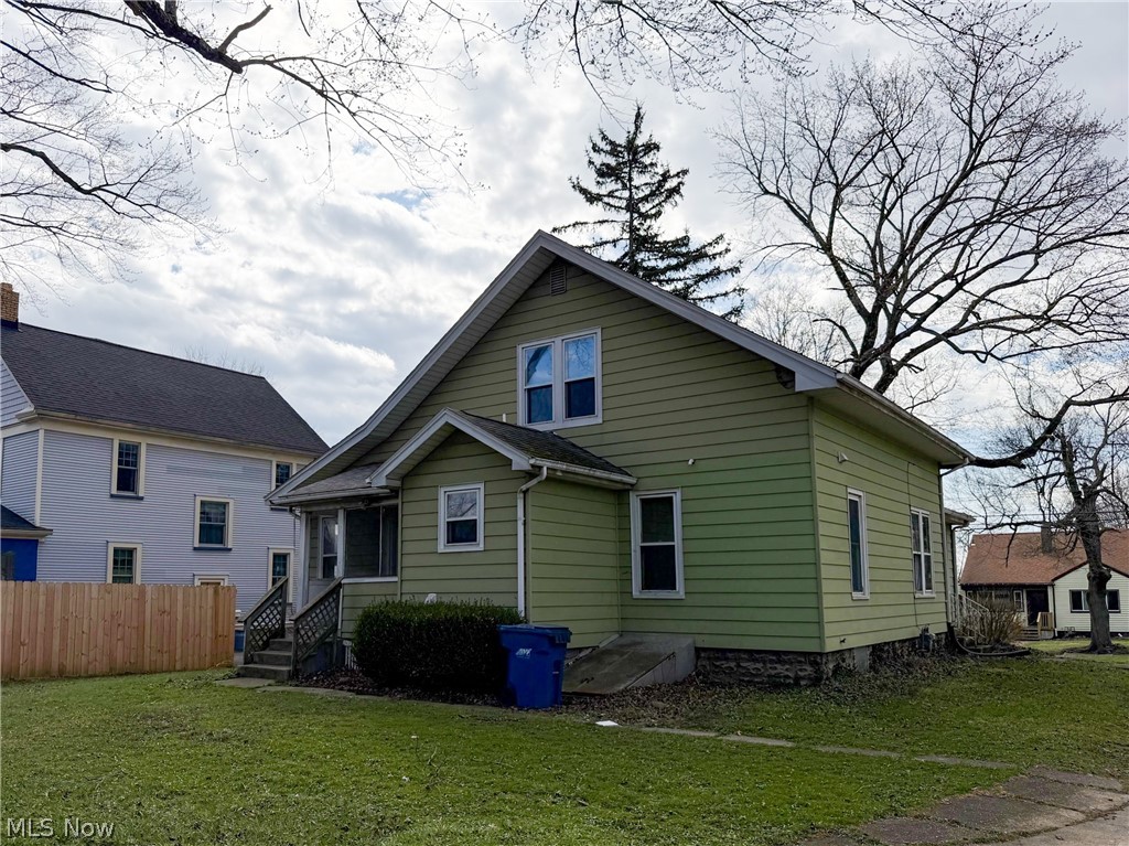 45 Summit Avenue Niles OH 44446