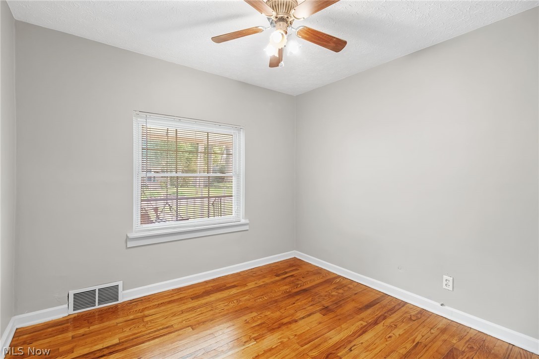 2380 Benton Street Akron OH 44312