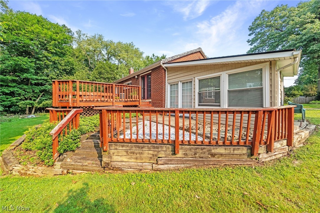 2380 Benton Street Akron OH 44312