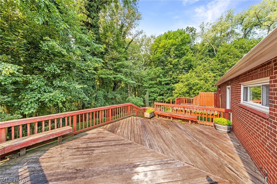 2380 Benton Street Akron OH 44312