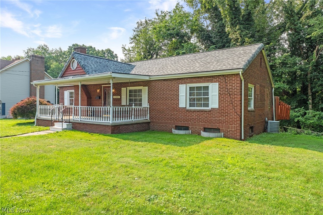 2380 Benton Street Akron OH 44312