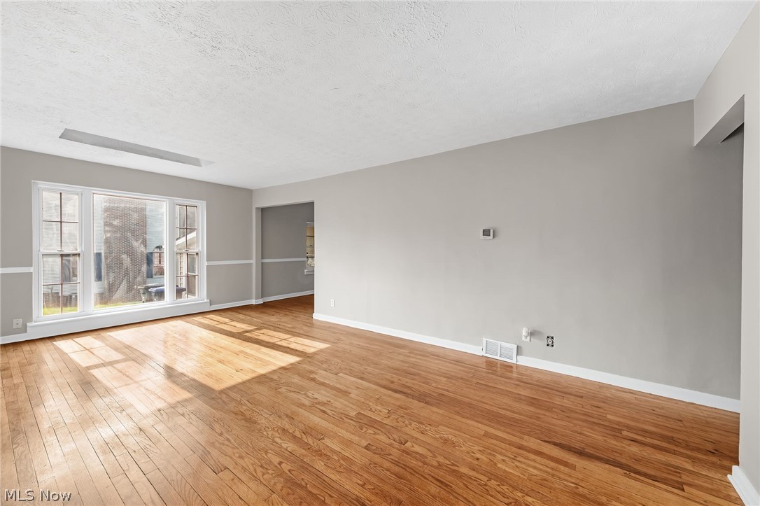 2380 Benton Street Akron OH 44312