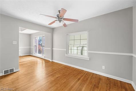 2380 Benton Street Akron OH 44312