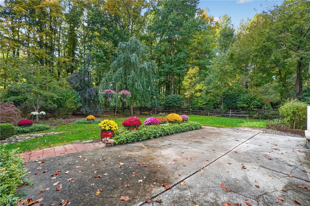 38158 Dodds Hill Drive Willoughby Hills OH 44094