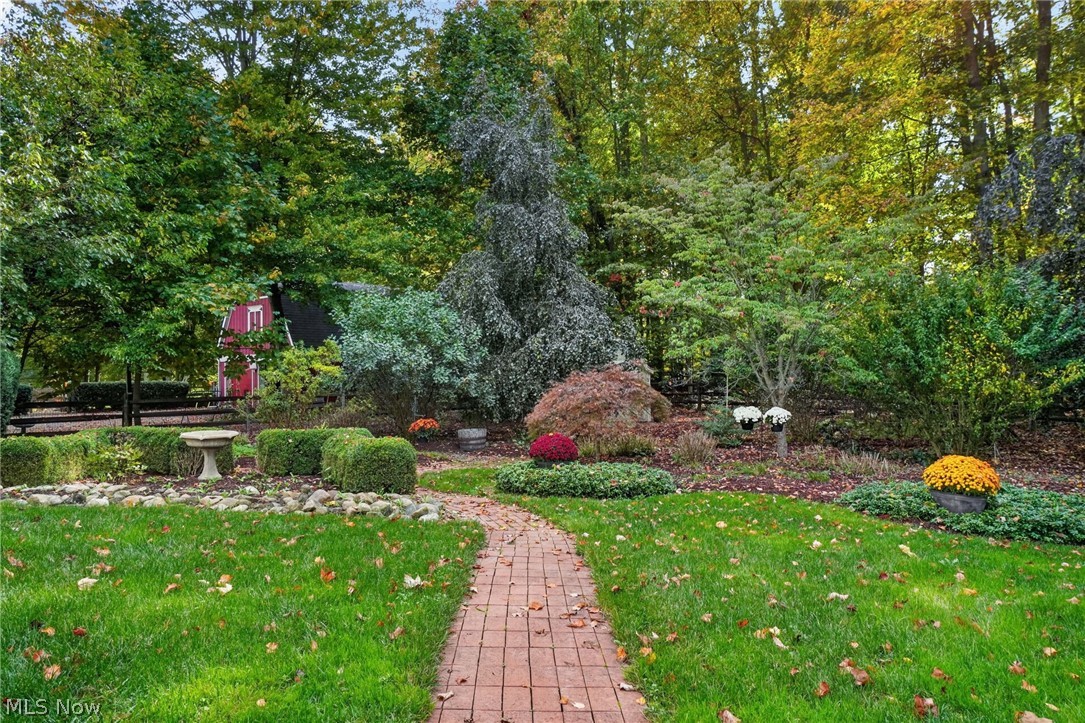 38158 Dodds Hill Drive Willoughby Hills OH 44094