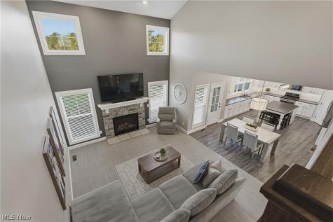 2625 Ledgestone Drive NW Uniontown OH 44685