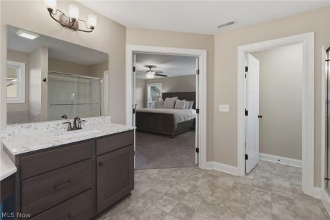 2625 Ledgestone Drive NW Uniontown OH 44685