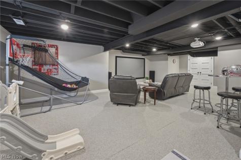 2625 Ledgestone Drive NW Uniontown OH 44685