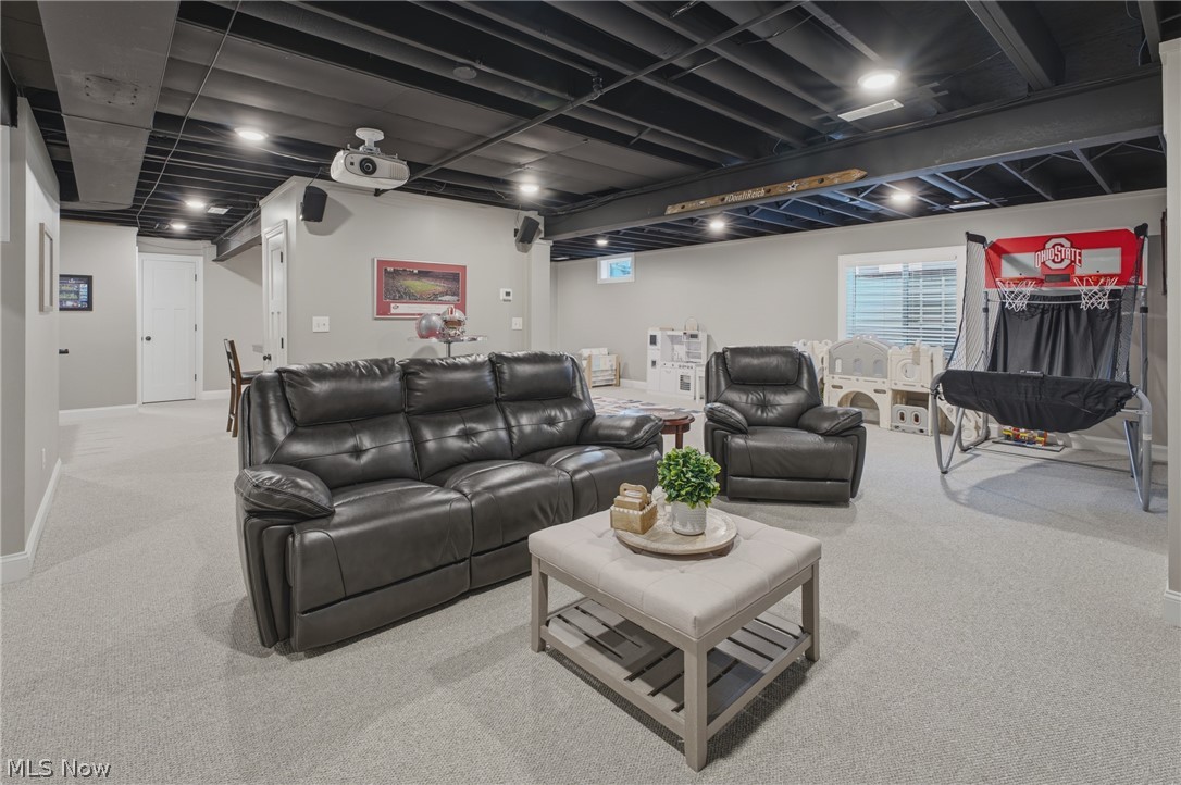 2625 Ledgestone Drive NW Uniontown OH 44685