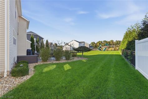 2625 Ledgestone Drive NW Uniontown OH 44685