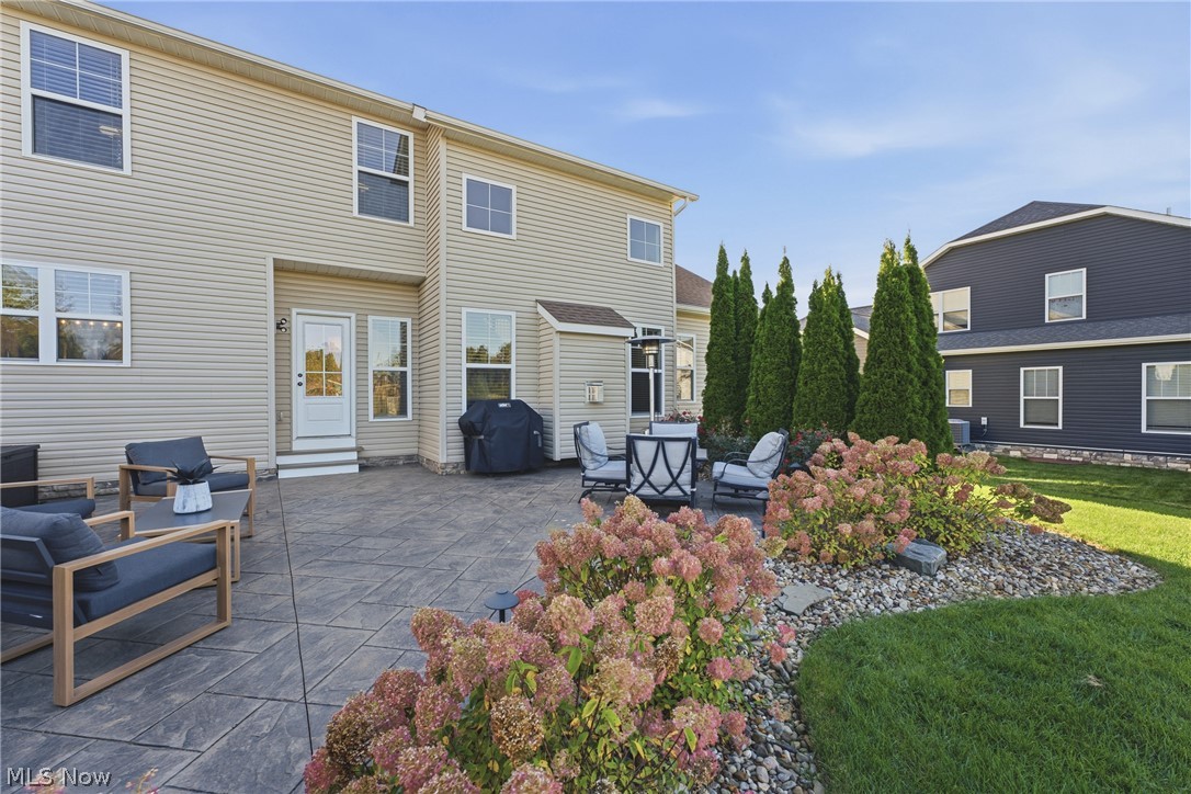 2625 Ledgestone Drive NW Uniontown OH 44685