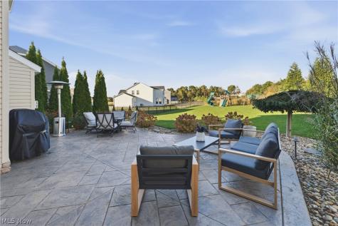 2625 Ledgestone Drive NW Uniontown OH 44685