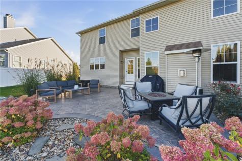 2625 Ledgestone Drive NW Uniontown OH 44685