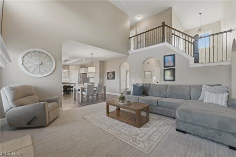 2625 Ledgestone Drive NW Uniontown OH 44685