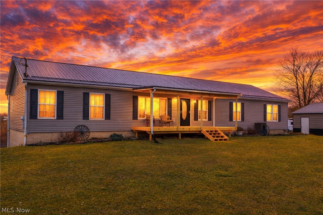41152 Black Oak Road Flushing OH 43977