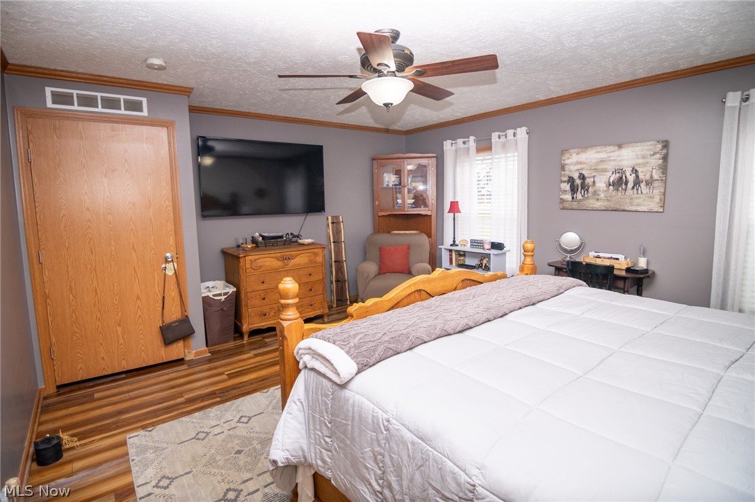 41152 Black Oak Road Flushing OH 43977
