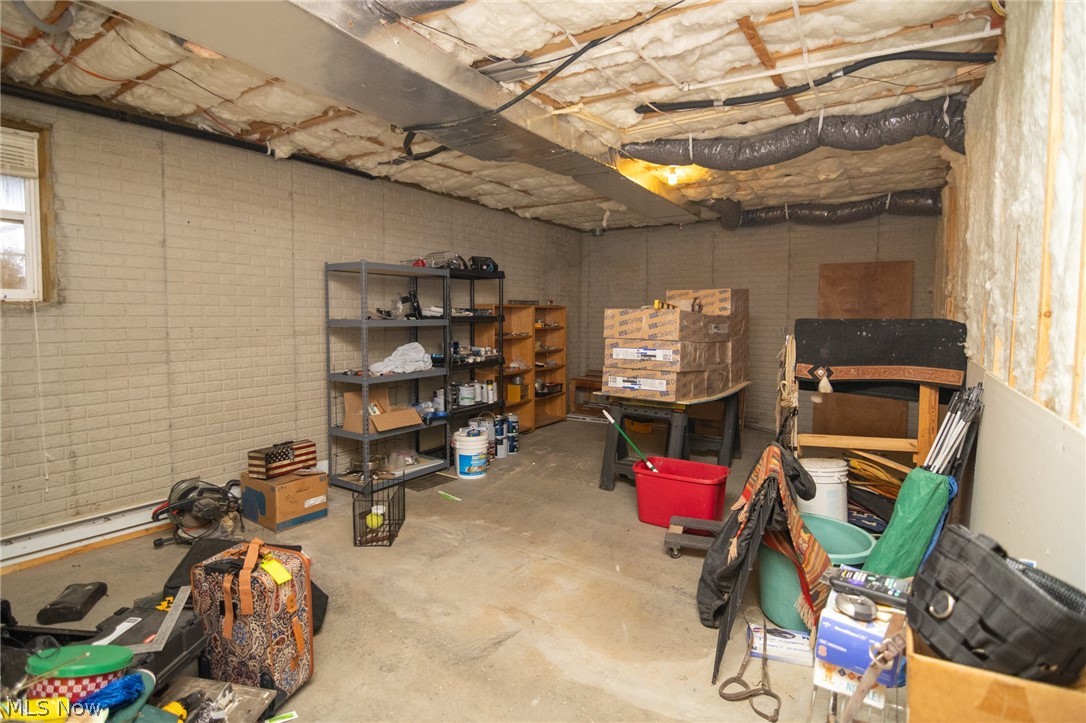 41152 Black Oak Road Flushing OH 43977