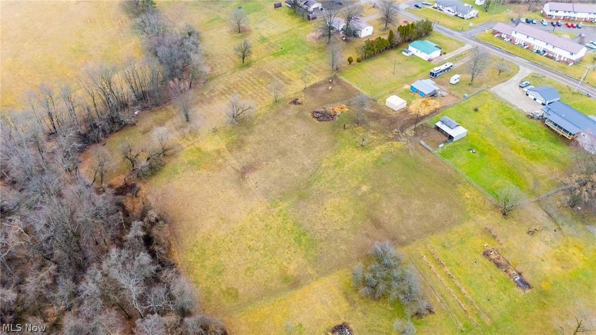 41152 Black Oak Road Flushing OH 43977