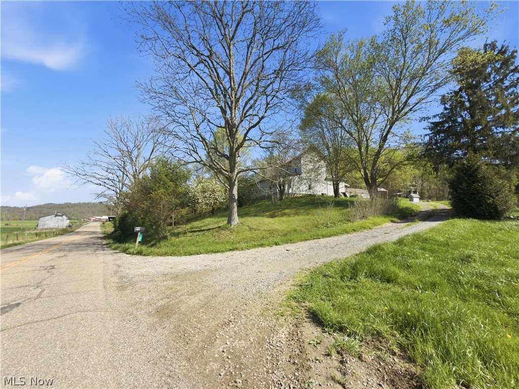 59674 Yoker Valley Road Quaker City OH 43773