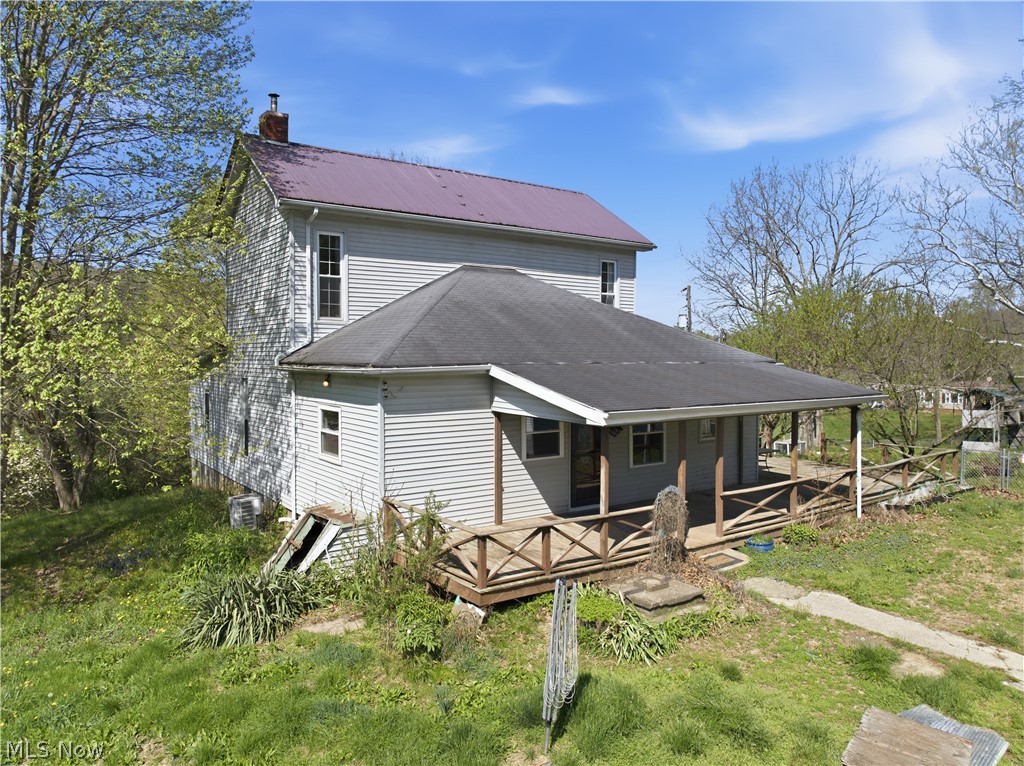 59674 Yoker Valley Road Quaker City OH 43773