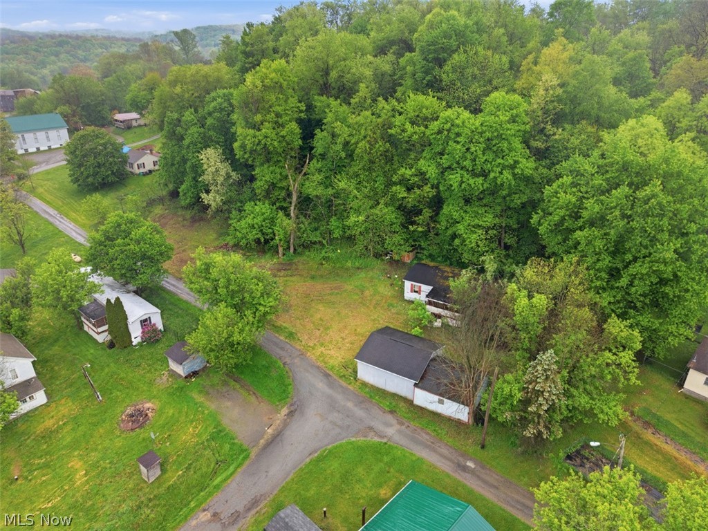 46149 Walnut Street Rogers OH 44455