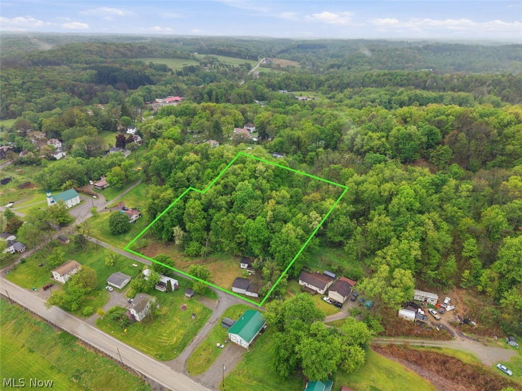 46149 Walnut Street Rogers OH 44455