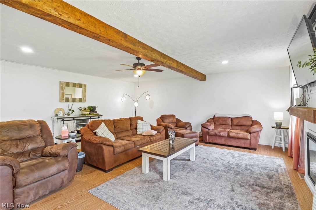 190 Chapel Hill Drive NW Warren OH 44483