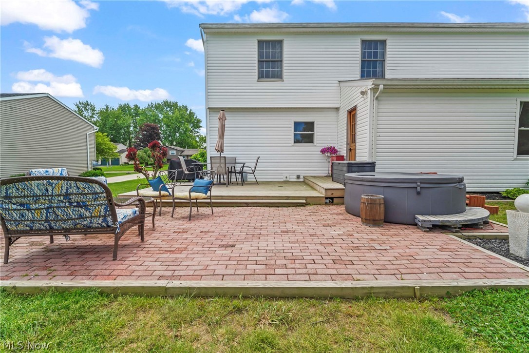190 Chapel Hill Drive NW Warren OH 44483