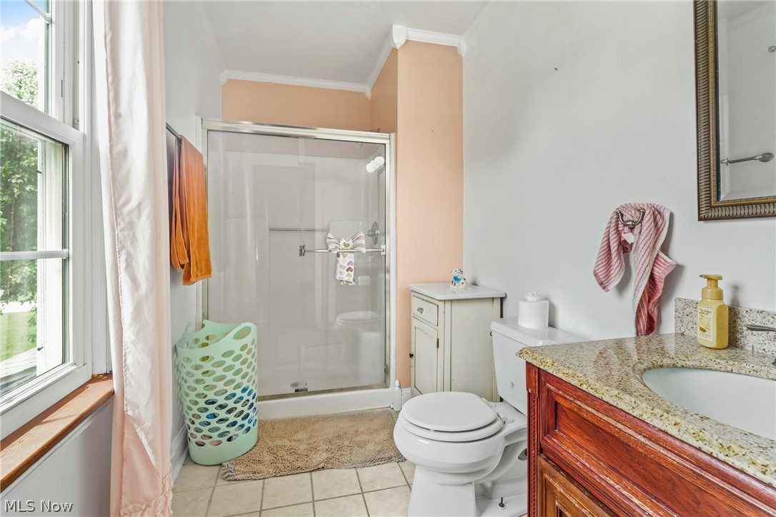 190 Chapel Hill Drive NW Warren OH 44483