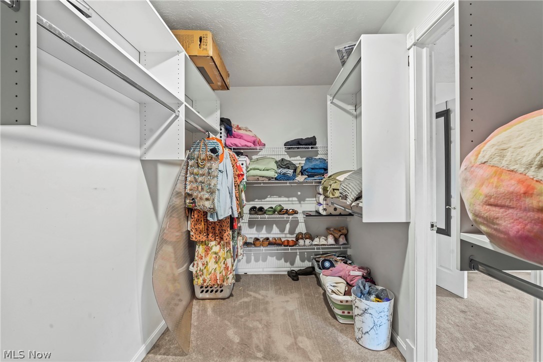 190 Chapel Hill Drive NW Warren OH 44483