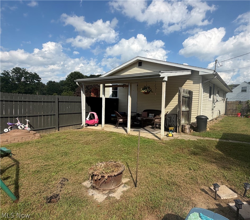 1813 Walnut Street Coshocton OH 43812