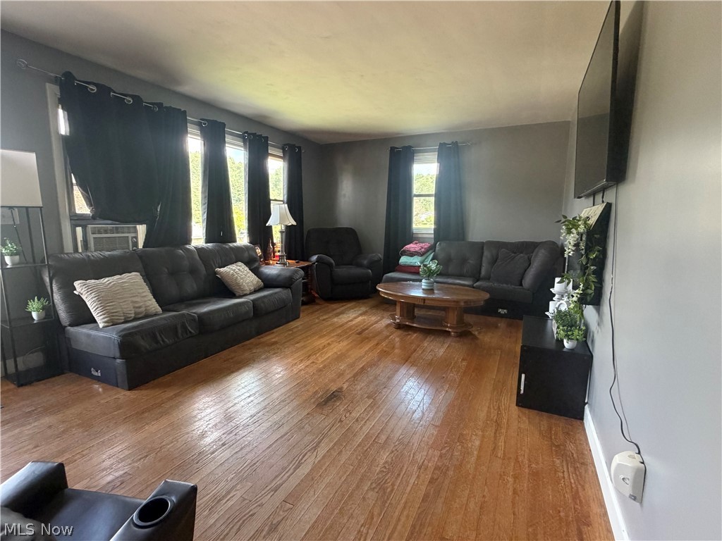 1813 Walnut Street Coshocton OH 43812