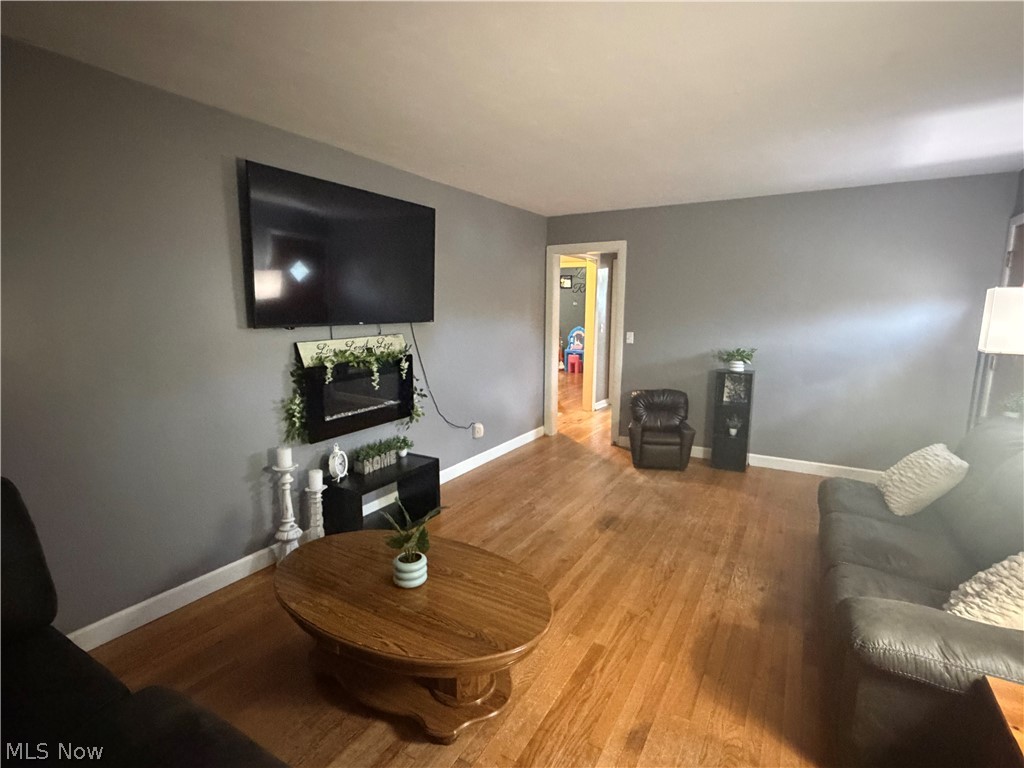 1813 Walnut Street Coshocton OH 43812