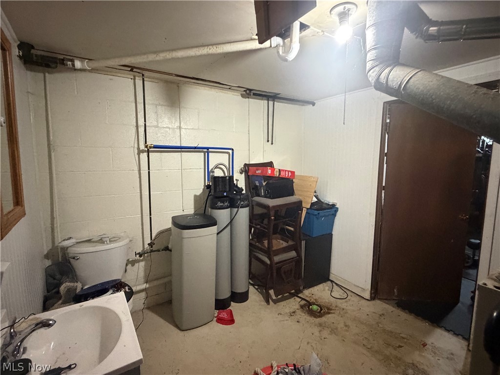 1813 Walnut Street Coshocton OH 43812