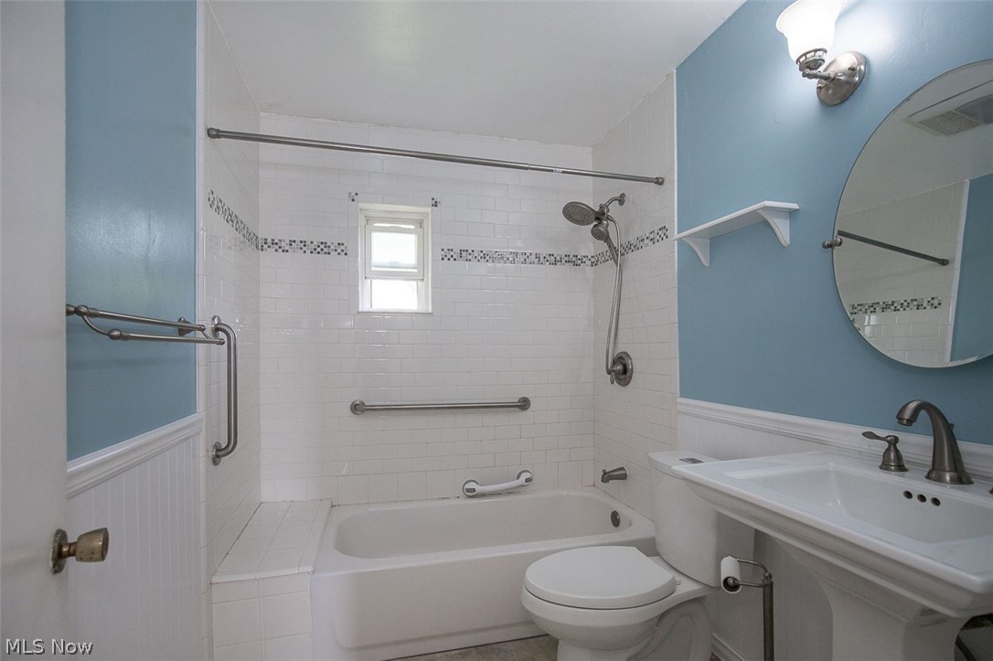13107 Cranwood Park Boulevard Garfield Heights OH 44125