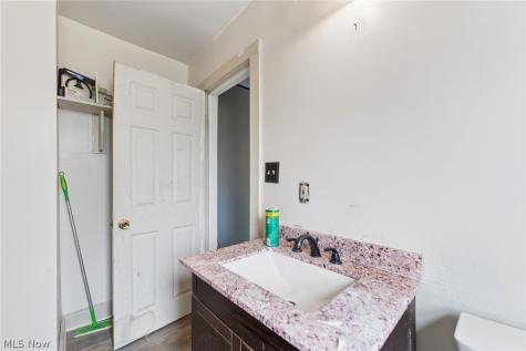 13405 Kuhlman Avenue Cleveland OH 44110