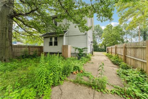 13405 Kuhlman Avenue Cleveland OH 44110