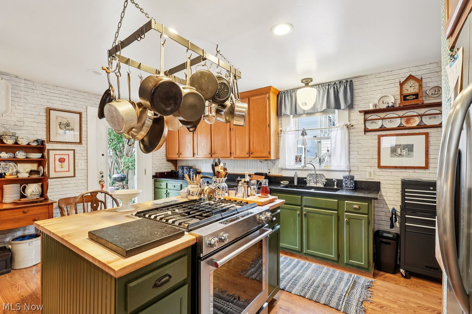 1814 W 30th Street Cleveland OH 44113